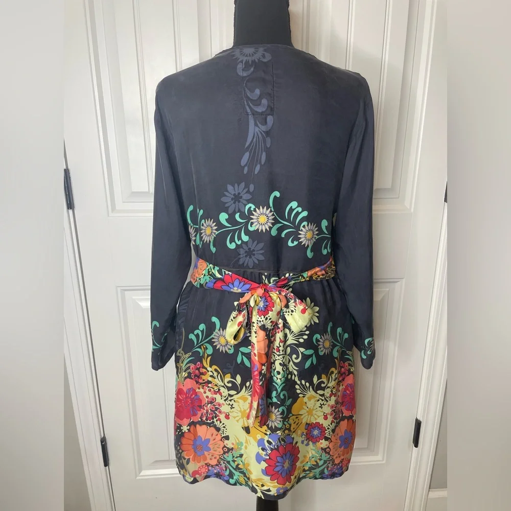 Johnny Was Silk Floral Tunic Embroidered Waistband and Tie Waist in Back Size XL - Picture 3 of 13
